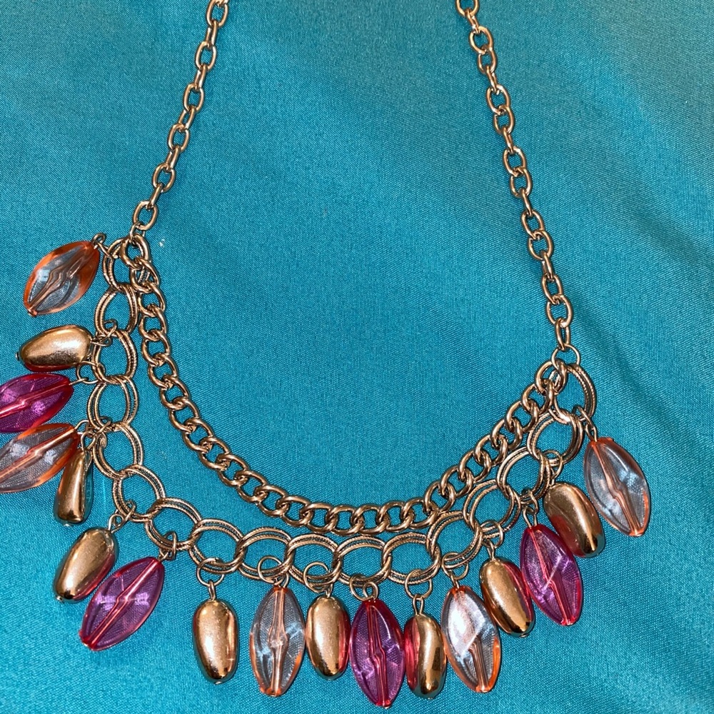Pink necklace with earrings